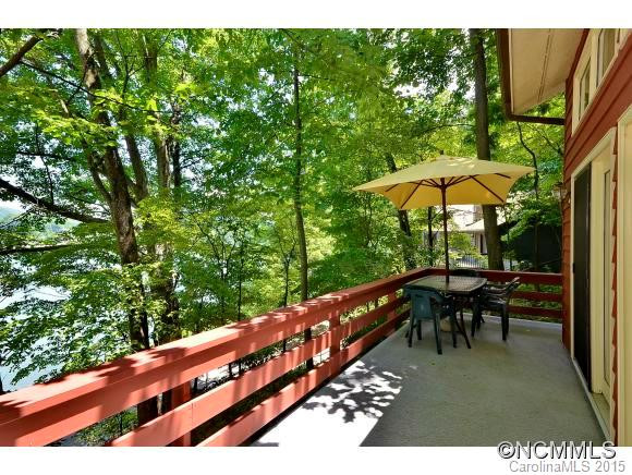 2453 SOUTH LAKESHORE DR - Photo 7