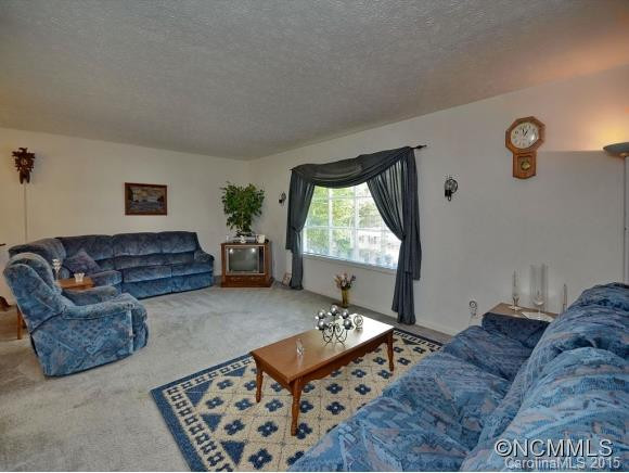 603 CLEARVIEW DRIVE - Photo 3