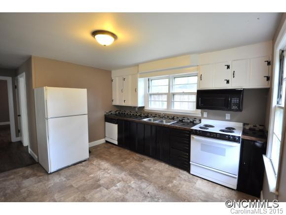 560 Oak Hill Ct. - Photo 5