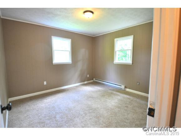 560 Oak Hill Ct. - Photo 9