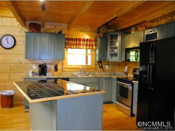 383 Parkway North - Photo 10