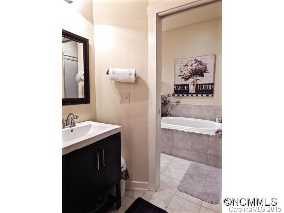 9 KENILWORTH KNOLL #104 - Photo 15