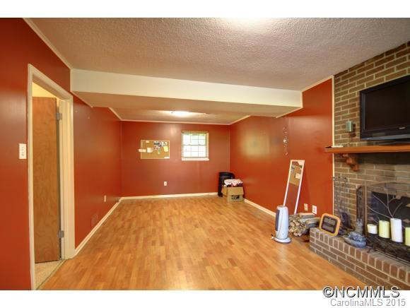 53 Fieldcrest Road - Photo 13
