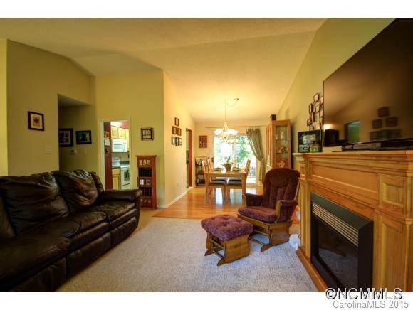 53 Fieldcrest Road - Photo 3