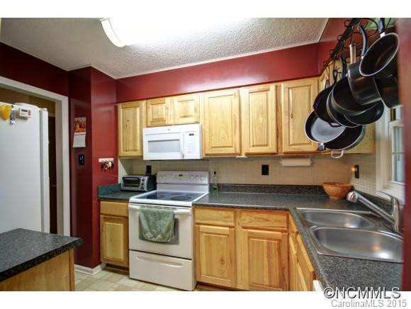 53 Fieldcrest Road - Photo 6