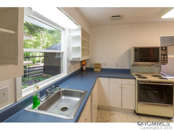 3 Forest Lane - Photo 13