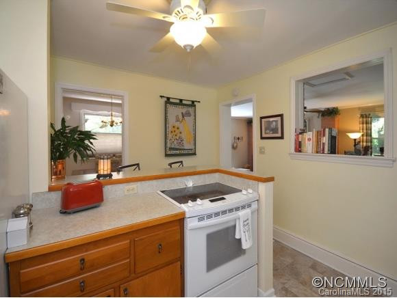 3146 CHARLYNE DRIVE - Photo 6
