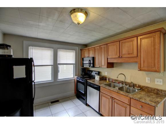 136 Round Top Road - Photo 9