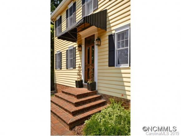 166 Skyview Circle - Photo 2