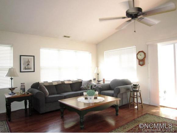 131 Clear Creekside Drive - Photo 4