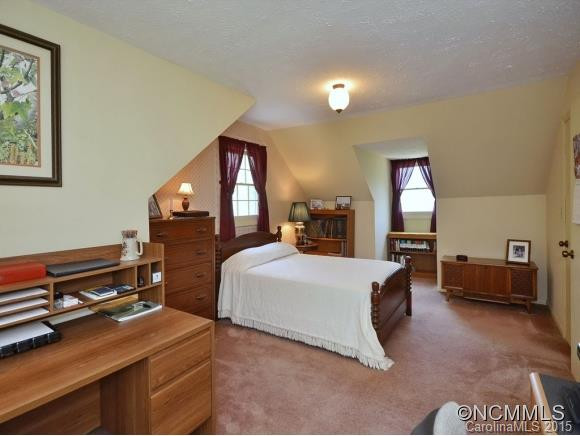 239 CARNELIAN DR - Photo 11