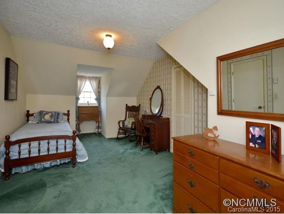 239 CARNELIAN DR - Photo 10