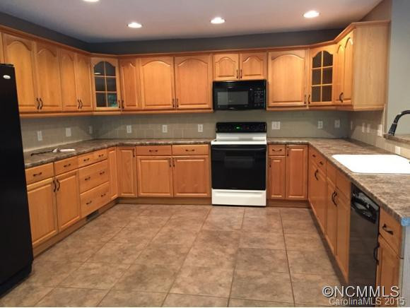 4 Fernbrook Place - Photo 2