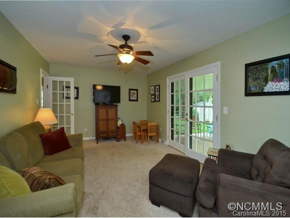 43 SAREVA PLACE - Photo 8