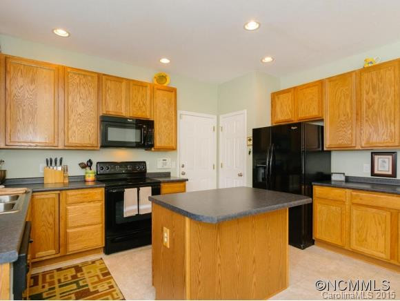 115 Rotunda Circle - Photo 11
