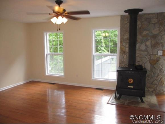 900 Long Branch - Photo 3