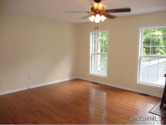900 Long Branch - Photo 4