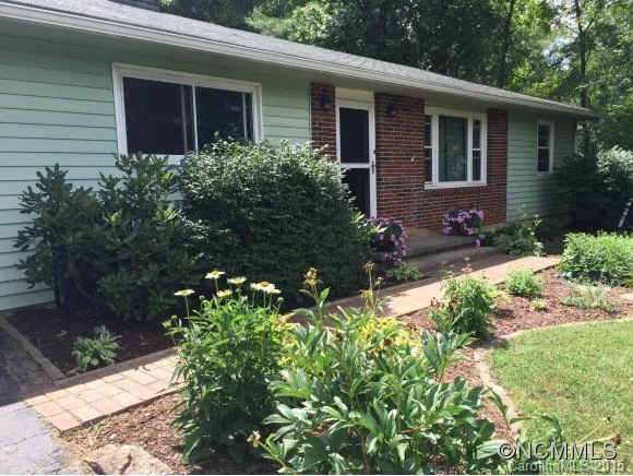 378 School Rd E