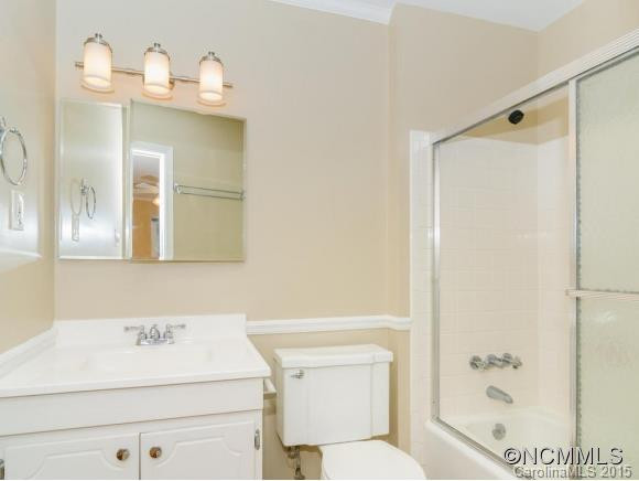 111 Castlerock Dr - Photo 11