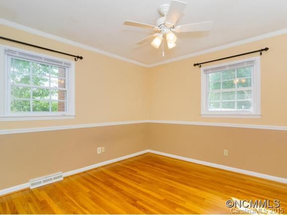 111 Castlerock Dr - Photo 13