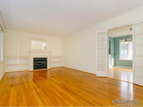 111 Castlerock Dr - Photo 3