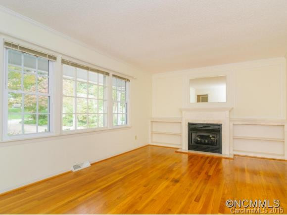 111 Castlerock Dr - Photo 4