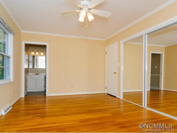 111 Castlerock Dr - Photo 9