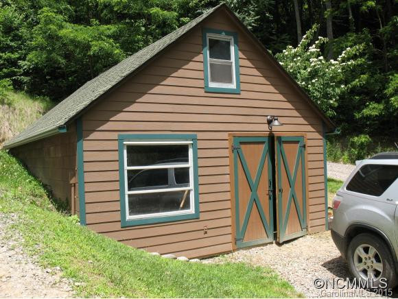 235 High Top Drive - Photo 3