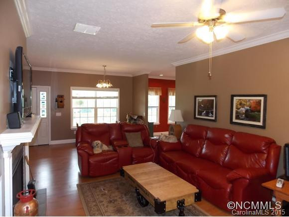 43 Caleb Dr. - Photo 8