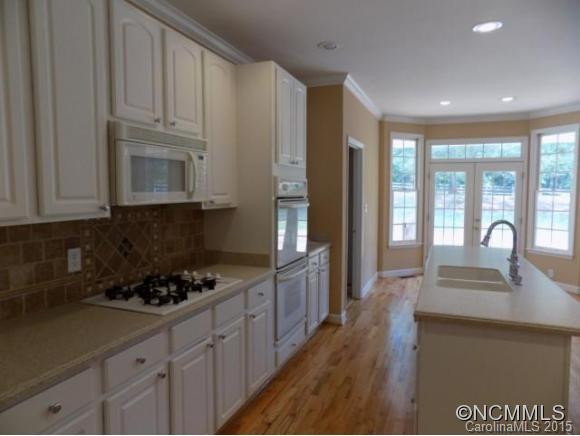 418 Chisholm Trail - Photo 6