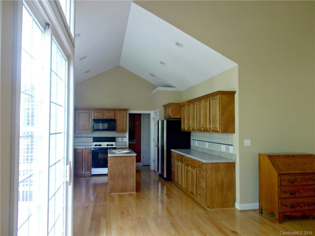 118 Petunia Lane - Photo 5