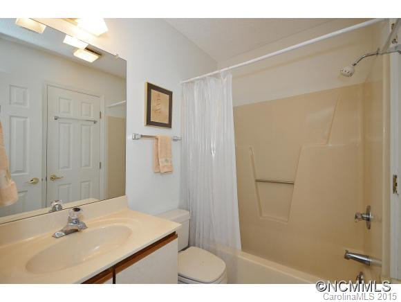 802 Abbey Circle - Photo 12