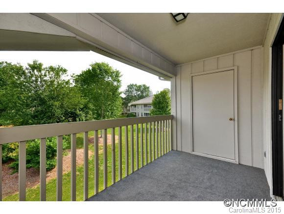 802 Abbey Circle - Photo 13