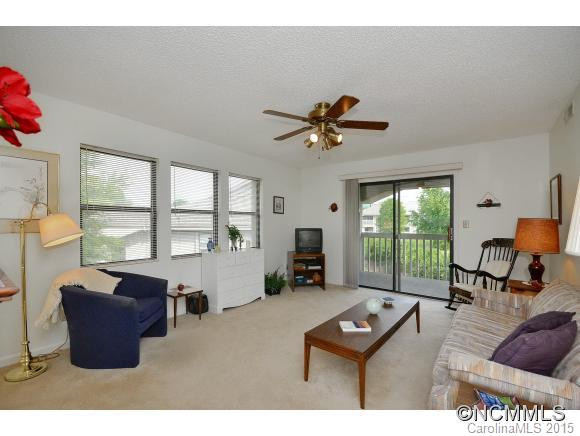 802 Abbey Circle - Photo 3