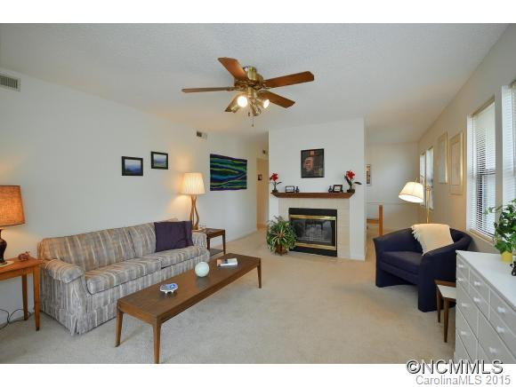 802 Abbey Circle - Photo 4