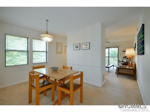 802 Abbey Circle - Photo 5