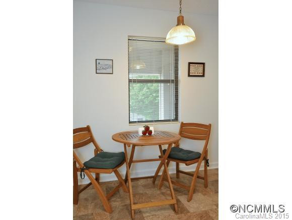 802 Abbey Circle - Photo 8