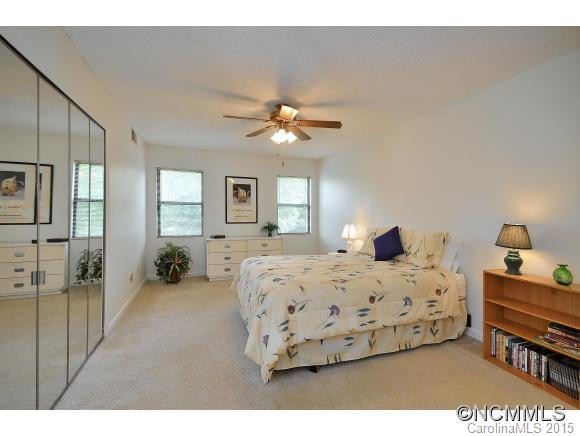 802 Abbey Circle - Photo 9