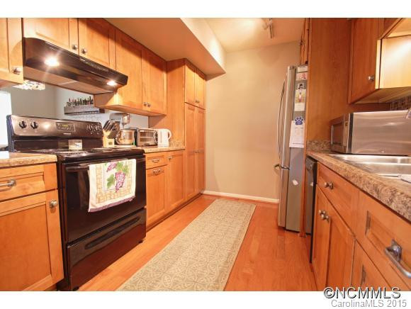 104 Shepard Square Unit 701 - Photo 8