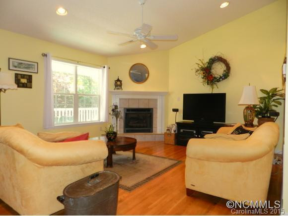 74 Red Maple Dr - Photo 2