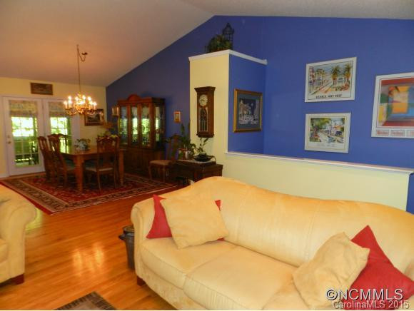 74 Red Maple Dr - Photo 3
