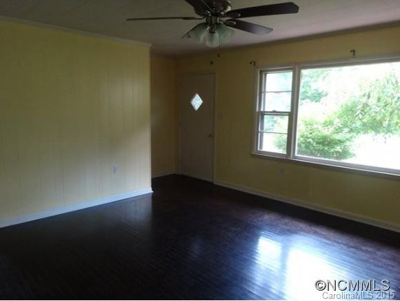 54 Clarence Hall Rd - Photo 2