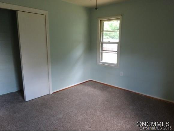 54 Clarence Hall Rd - Photo 5
