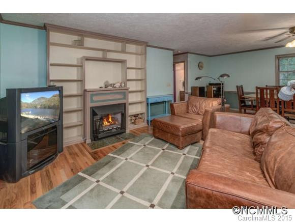 352 Angeline Drive - Photo 3