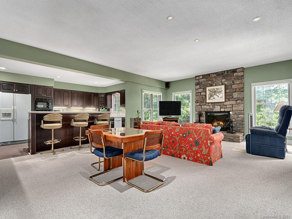 23 EASTWOOD Road - Photo 19