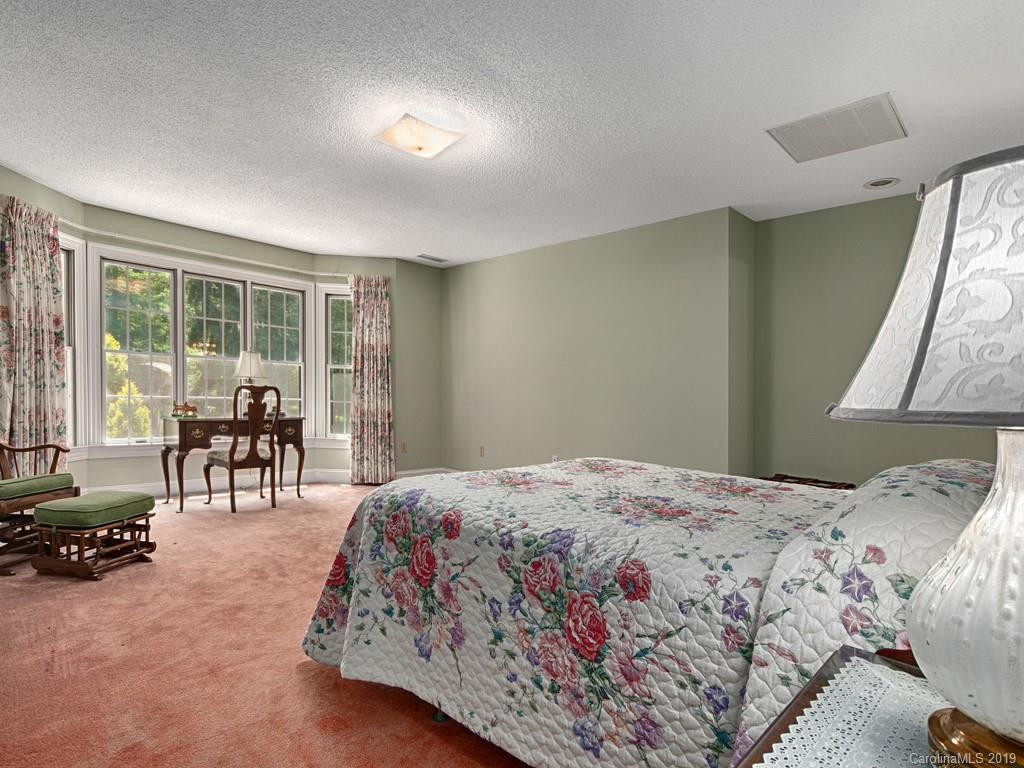 23 EASTWOOD Road - Photo 22