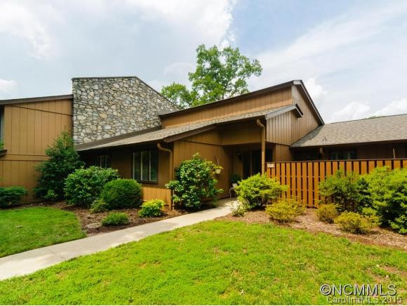 556 Crowfields Lane - Photo 2