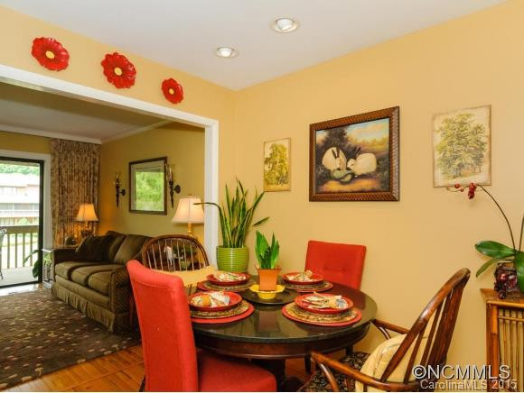 556 Crowfields Lane - Photo 13