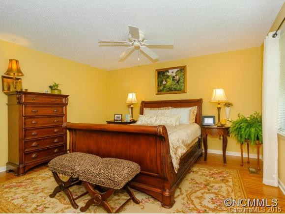 556 Crowfields Lane - Photo 15