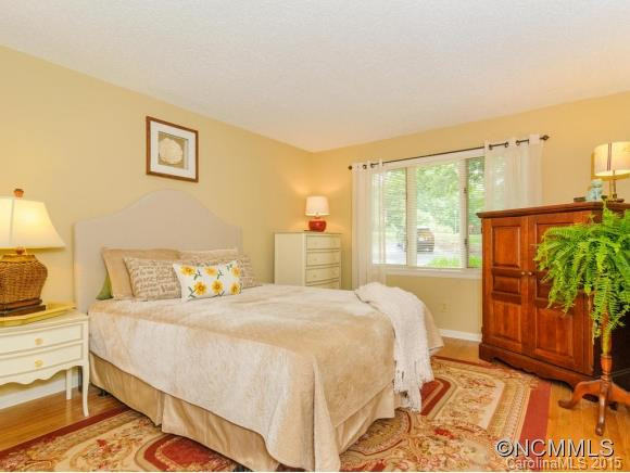 556 Crowfields Lane - Photo 17